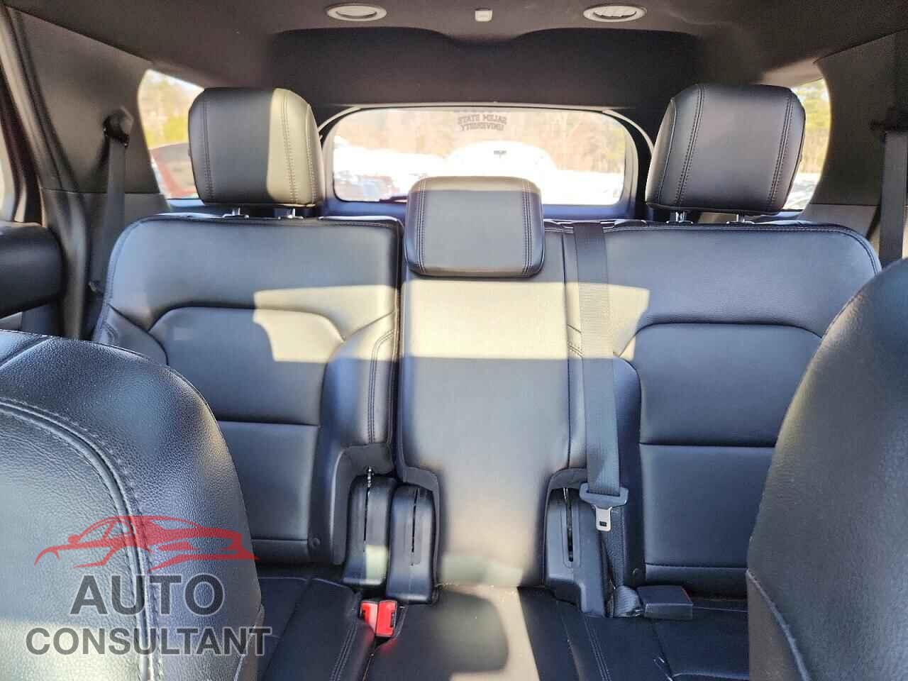 FORD EXPLORER 2018 - 1FM5K8D8XJGB49843
