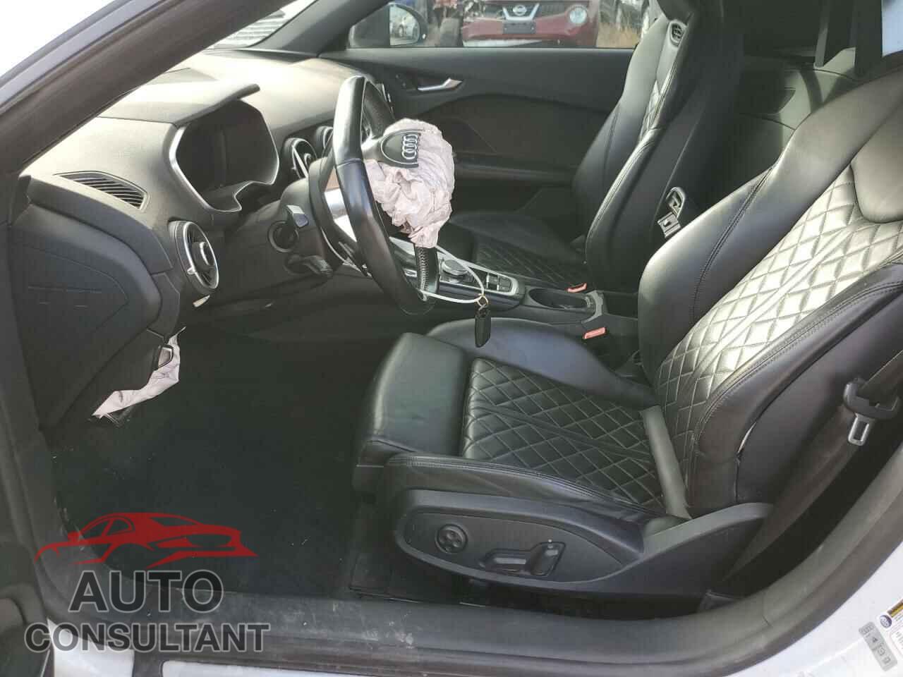 AUDI TT 2017 - TRUT5CFV5H1012174