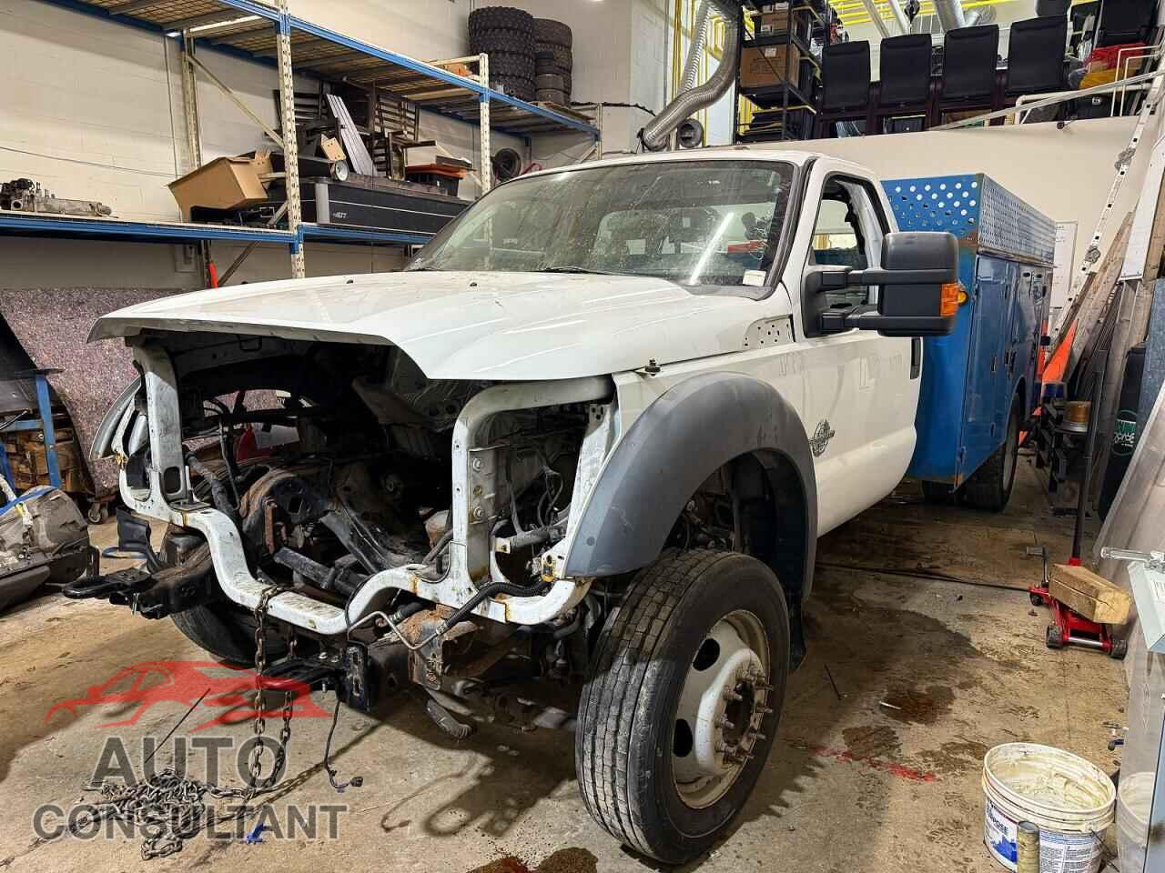 FORD F450 2011 - 1FDUF4GT9BEB83908