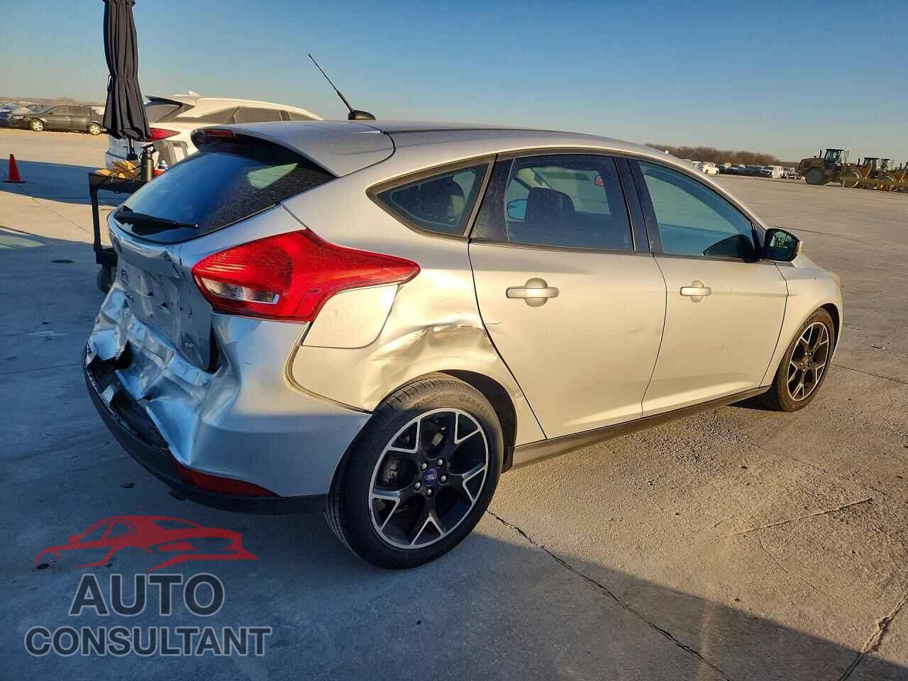 FORD FOCUS 2016 - 1FADP3K21GL321654