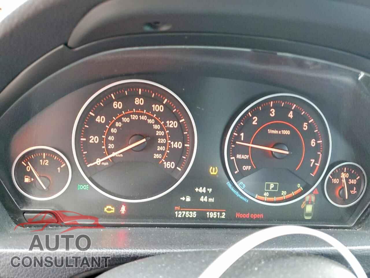 BMW 330 2017 - WBA8D9G5XHNT91232