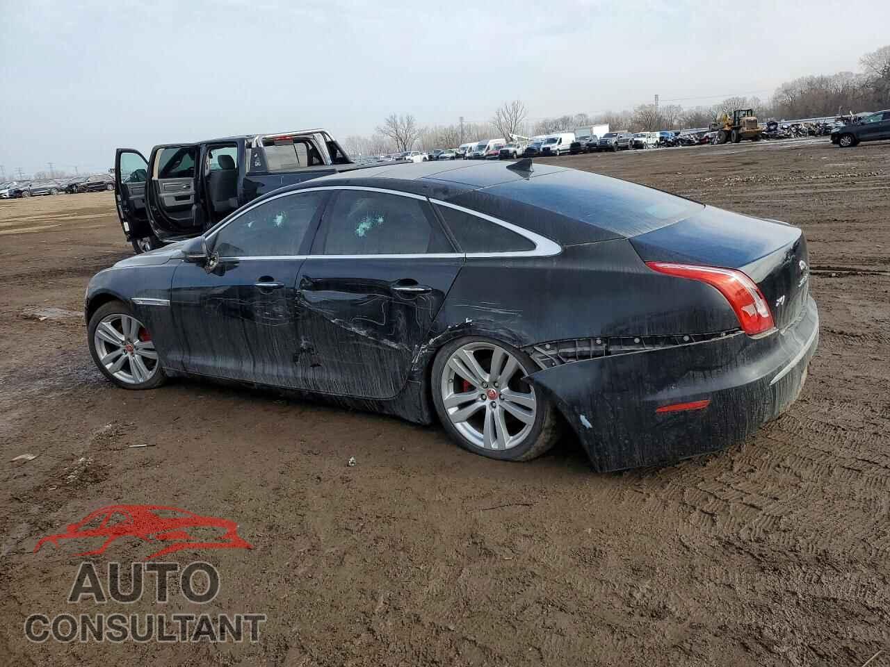JAGUAR XJ 2014 - SAJXJ1CD2E8V71449
