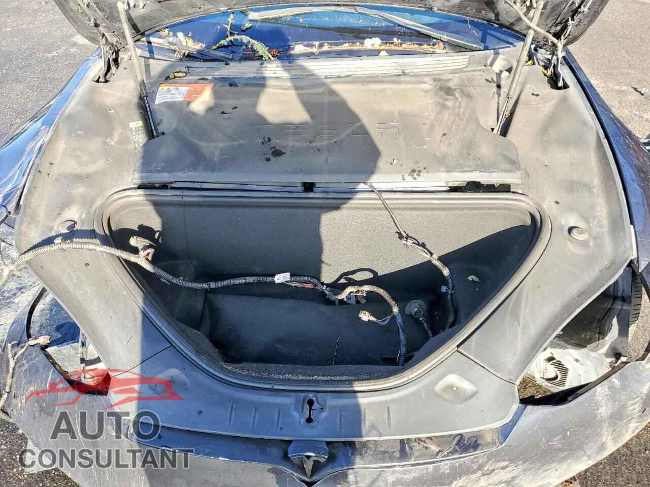 TESLA MODEL S 2017 - 5YJSA1E22HF215527