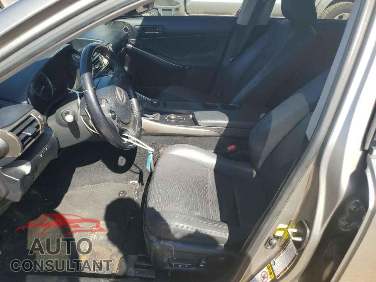 LEXUS IS 2016 - JTHBA1D27G5001195