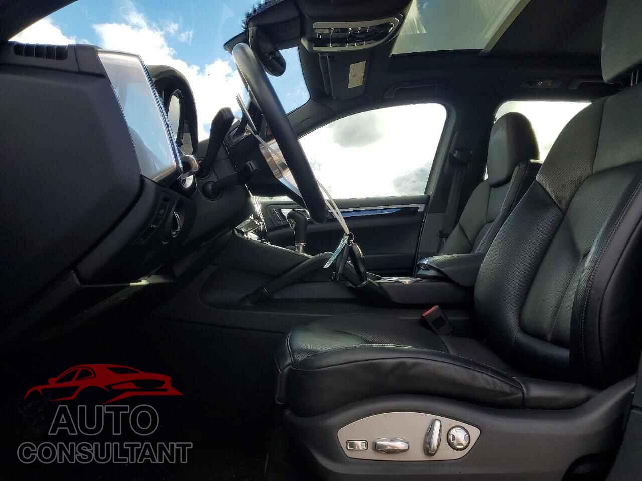 PORSCHE CAYENNE 2016 - WP1AA2A21GLA10086