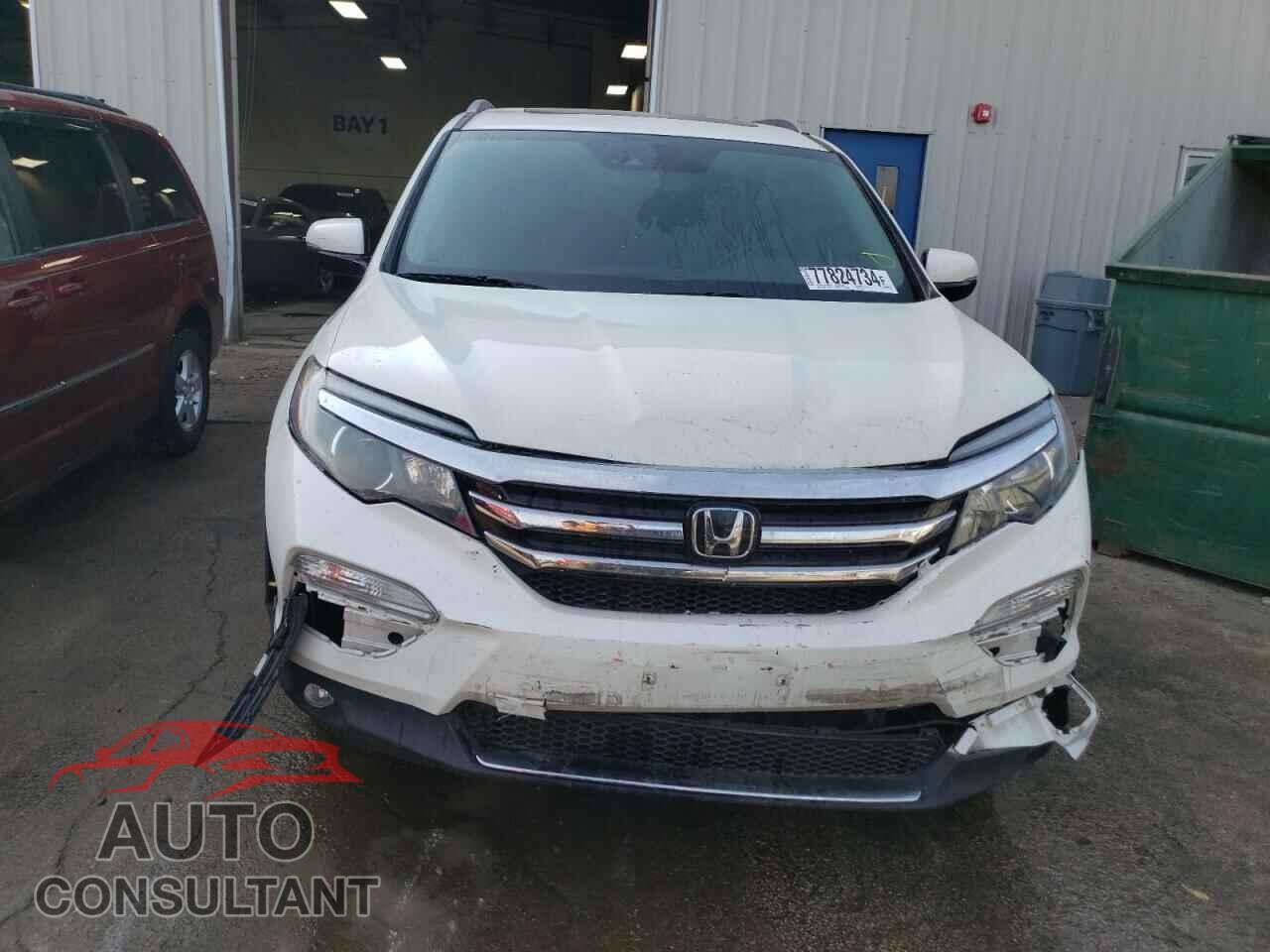 HONDA PILOT 2017 - 5FNYF6H09HB080324