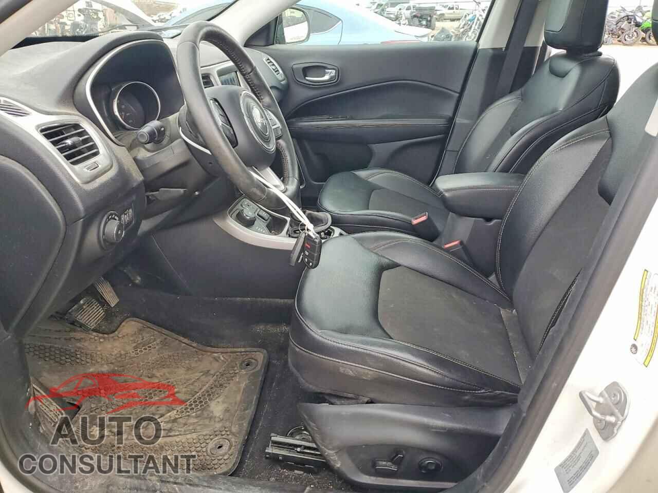 JEEP COMPASS 2017 - 3C4NJDBB8HT624250