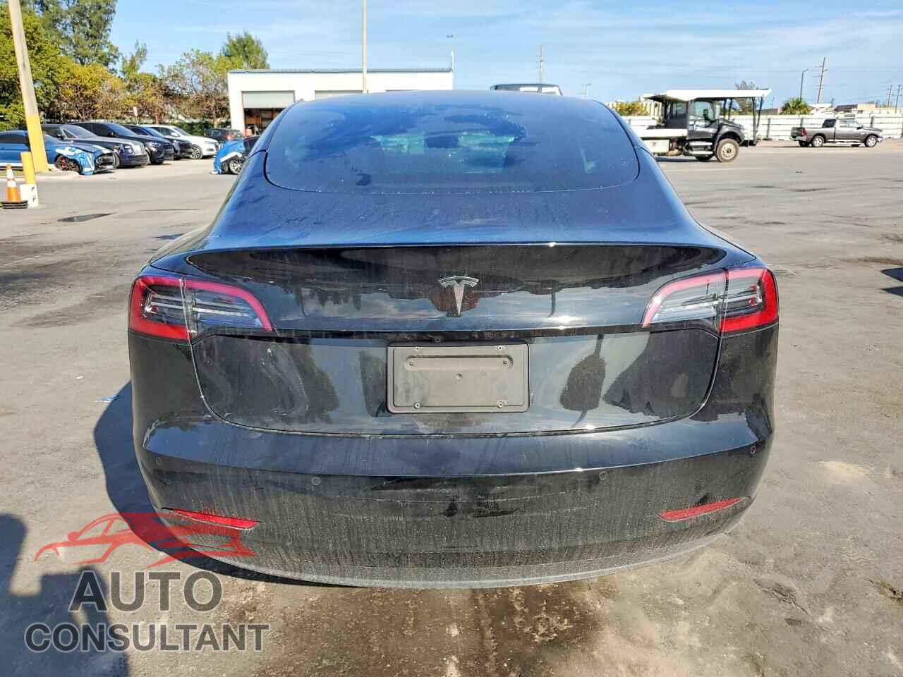 TESLA MODEL 3 2021 - 5YJ3E1EA4MF908111