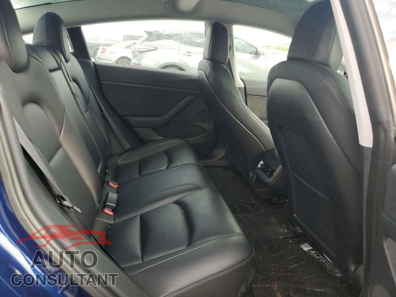 TESLA MODEL 3 2023 - 5YJ3E1EA8PF425497