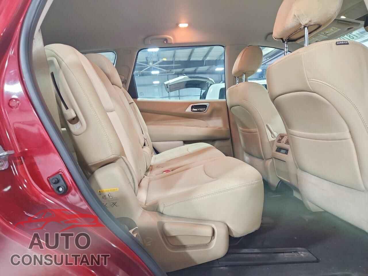 NISSAN PATHFINDER 2017 - 5N1DR2MM2HC622587