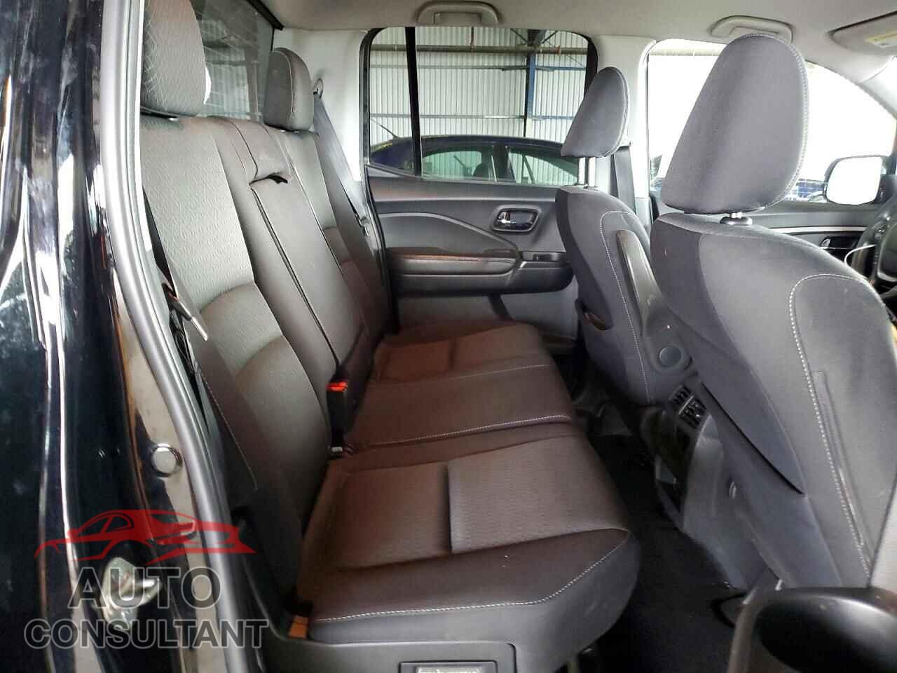 HONDA RIDGELINE 2017 - 5FPYK2F11HB011201