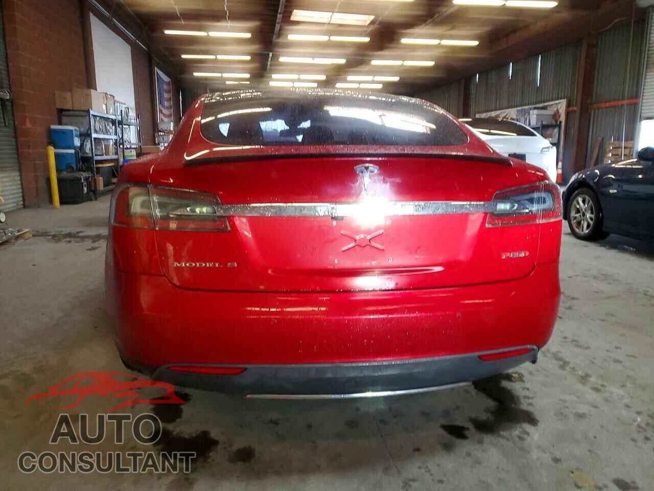 TESLA MODEL S 2015 - 5YJSA1E47FF109217