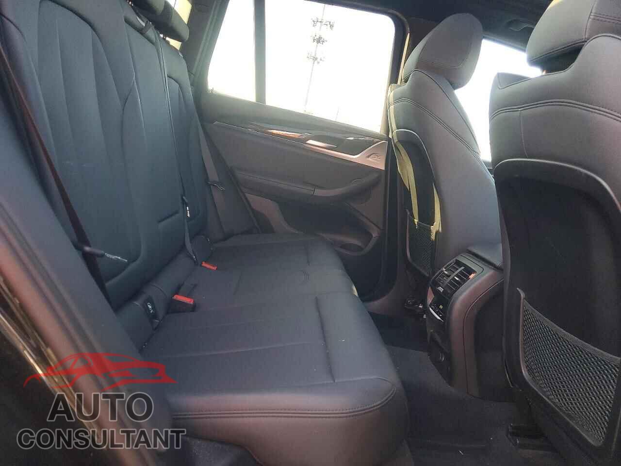 BMW X3 2019 - 5UXTR9C54KLE21379