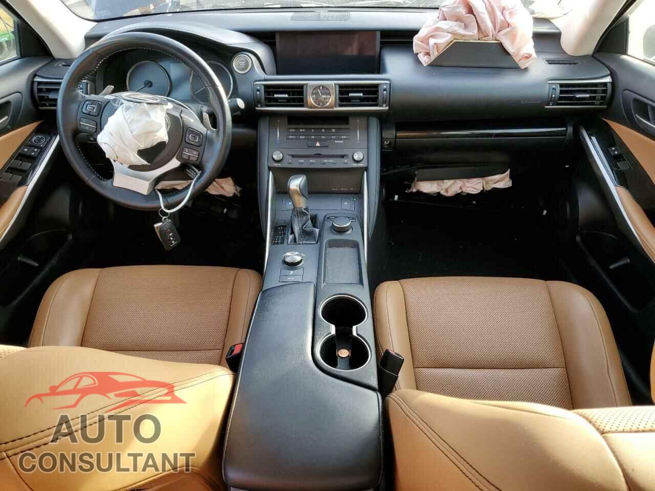 LEXUS IS 2019 - JTHC81D26K5039235