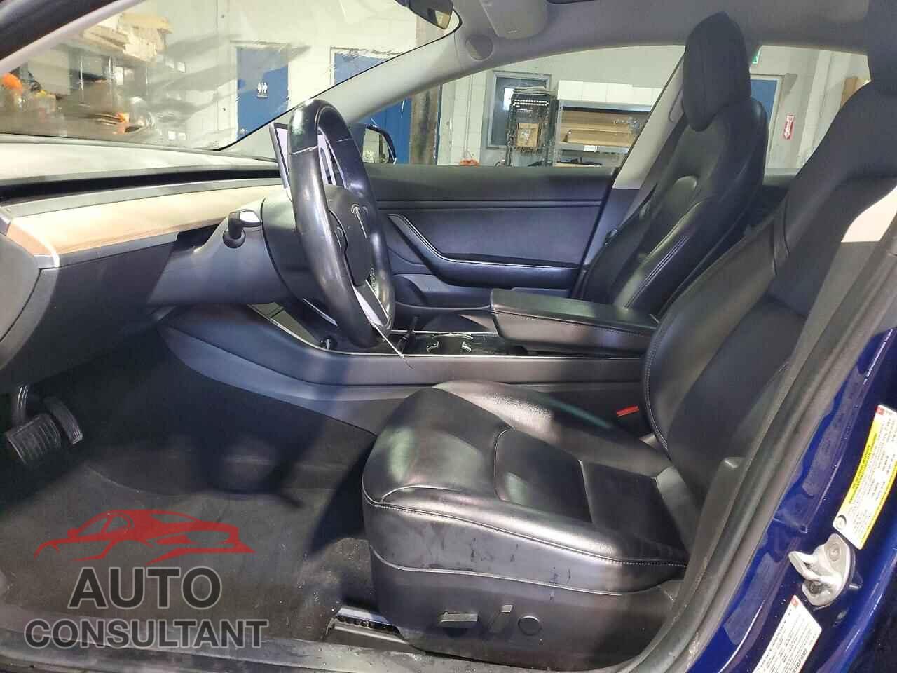 TESLA MODEL 3 2018 - 5YJ3E1EB5JF107529