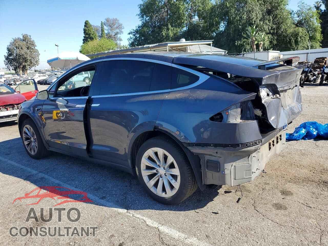 TESLA MODEL X 2019 - 5YJXCAE29KF182906
