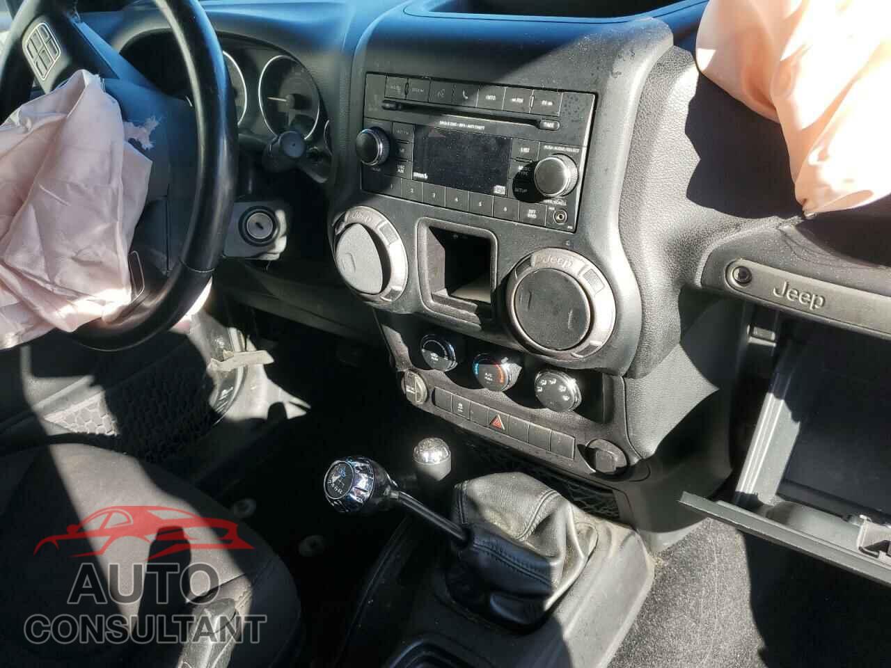 JEEP WRANGLER 2015 - 1C4AJWAG5FL644262