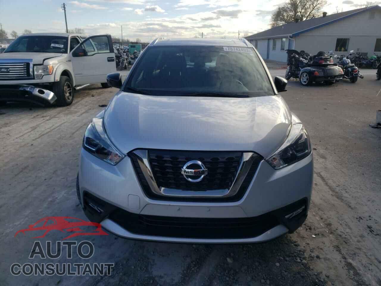 NISSAN KICKS 2019 - 3N1CP5CU3KL527981