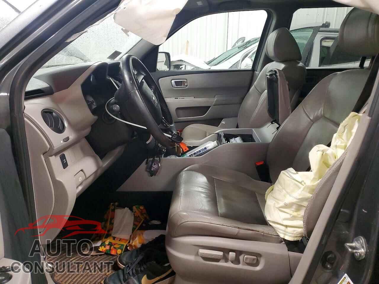 HONDA PILOT 2011 - 5FNYF4H54BB033225