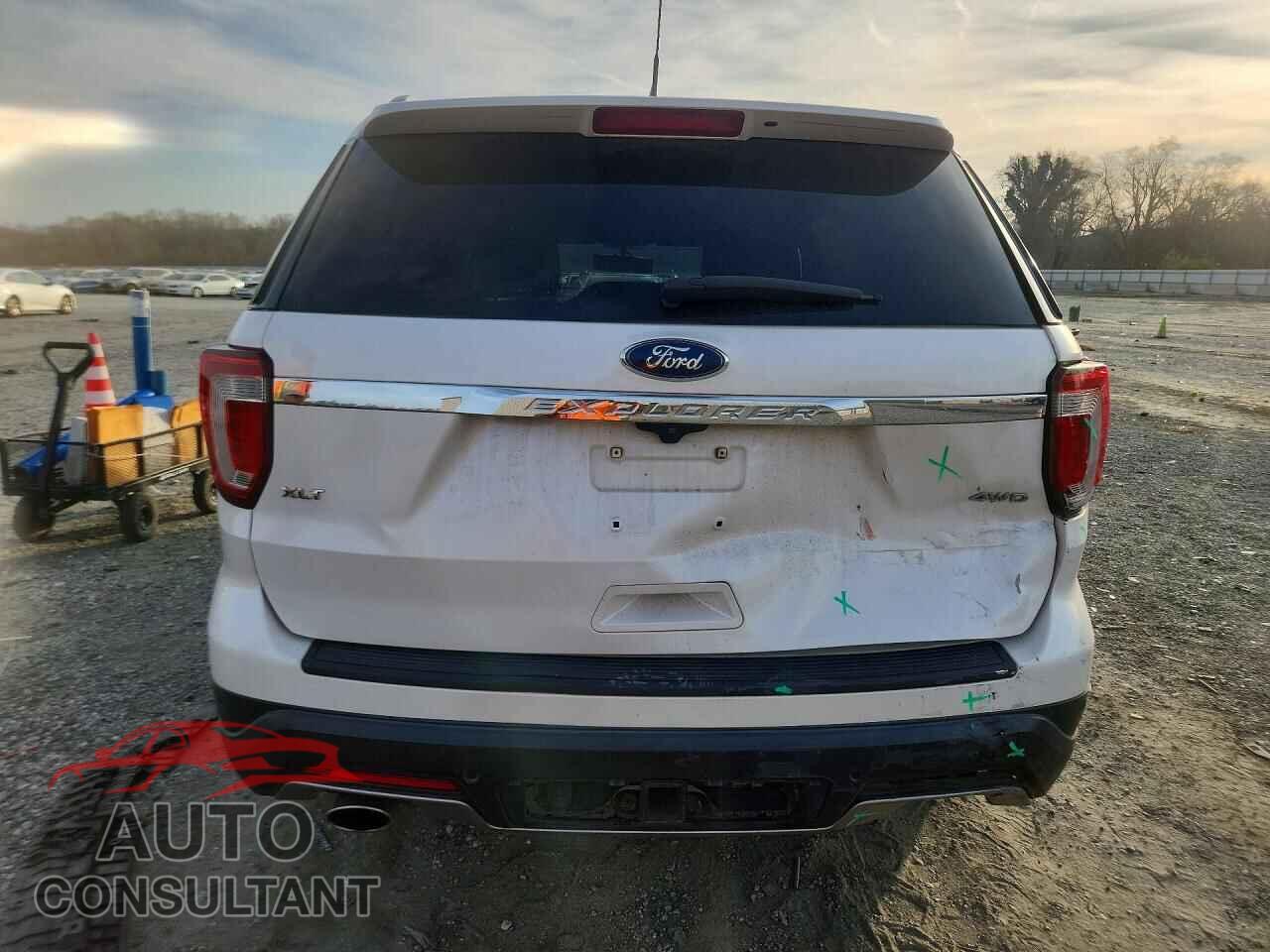 FORD EXPLORER 2018 - 1FM5K8D81JGB28590
