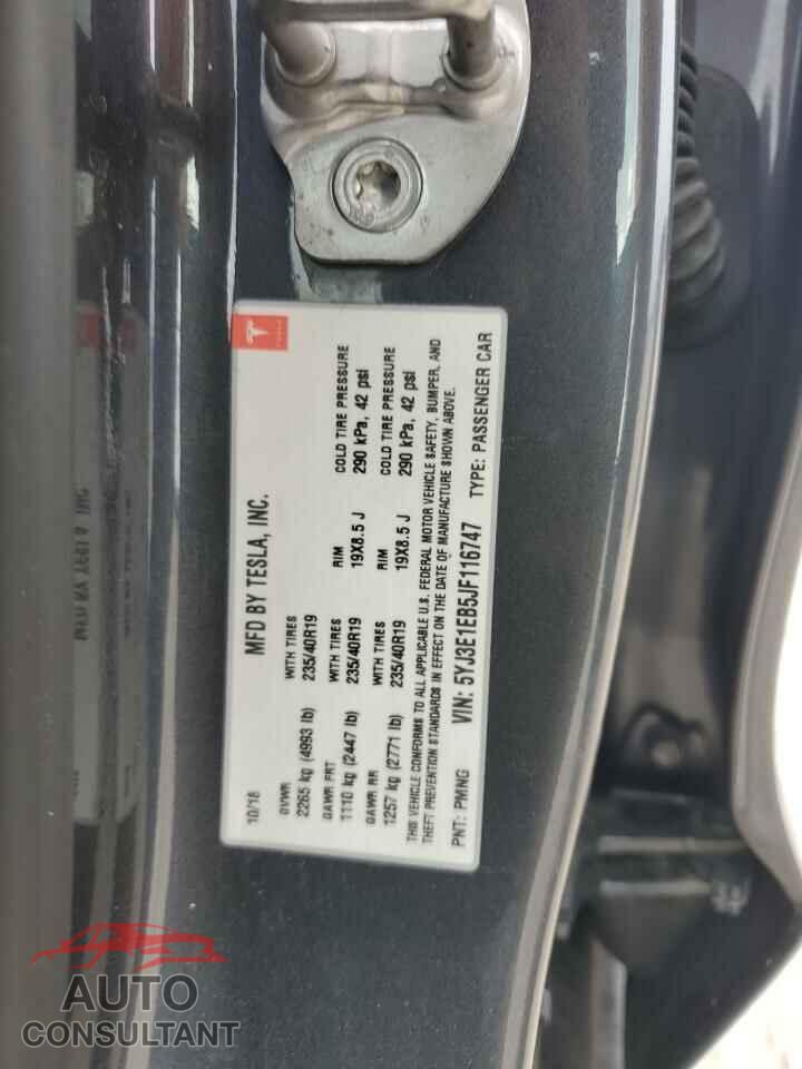 TESLA MODEL 3 2018 - 5YJ3E1EB5JF116747