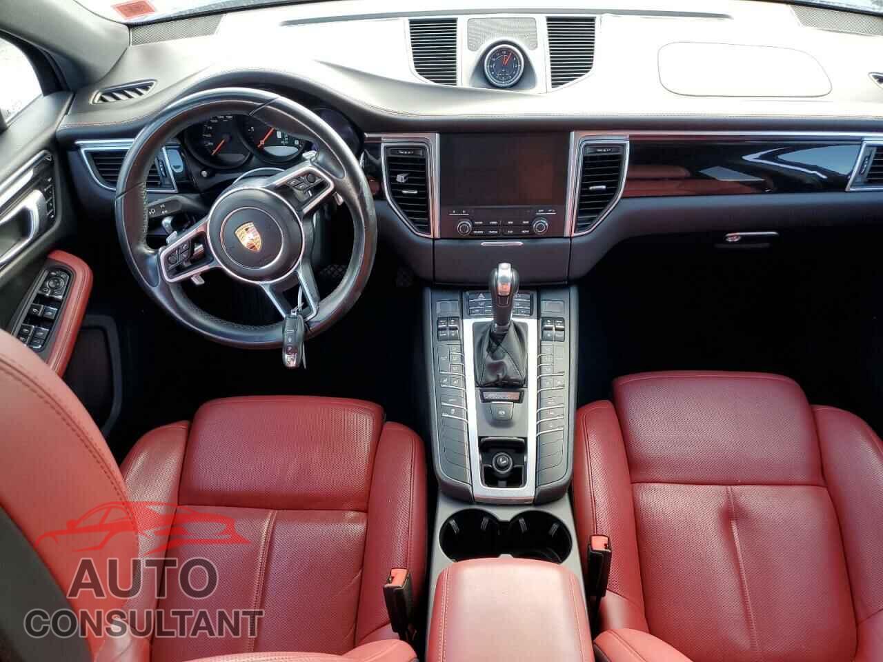 PORSCHE MACAN 2018 - WP1AA2A58JLB11112