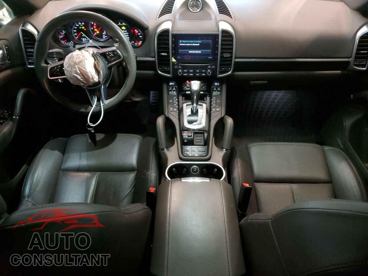 PORSCHE CAYENNE 2018 - WP1AA2A27JKA05228