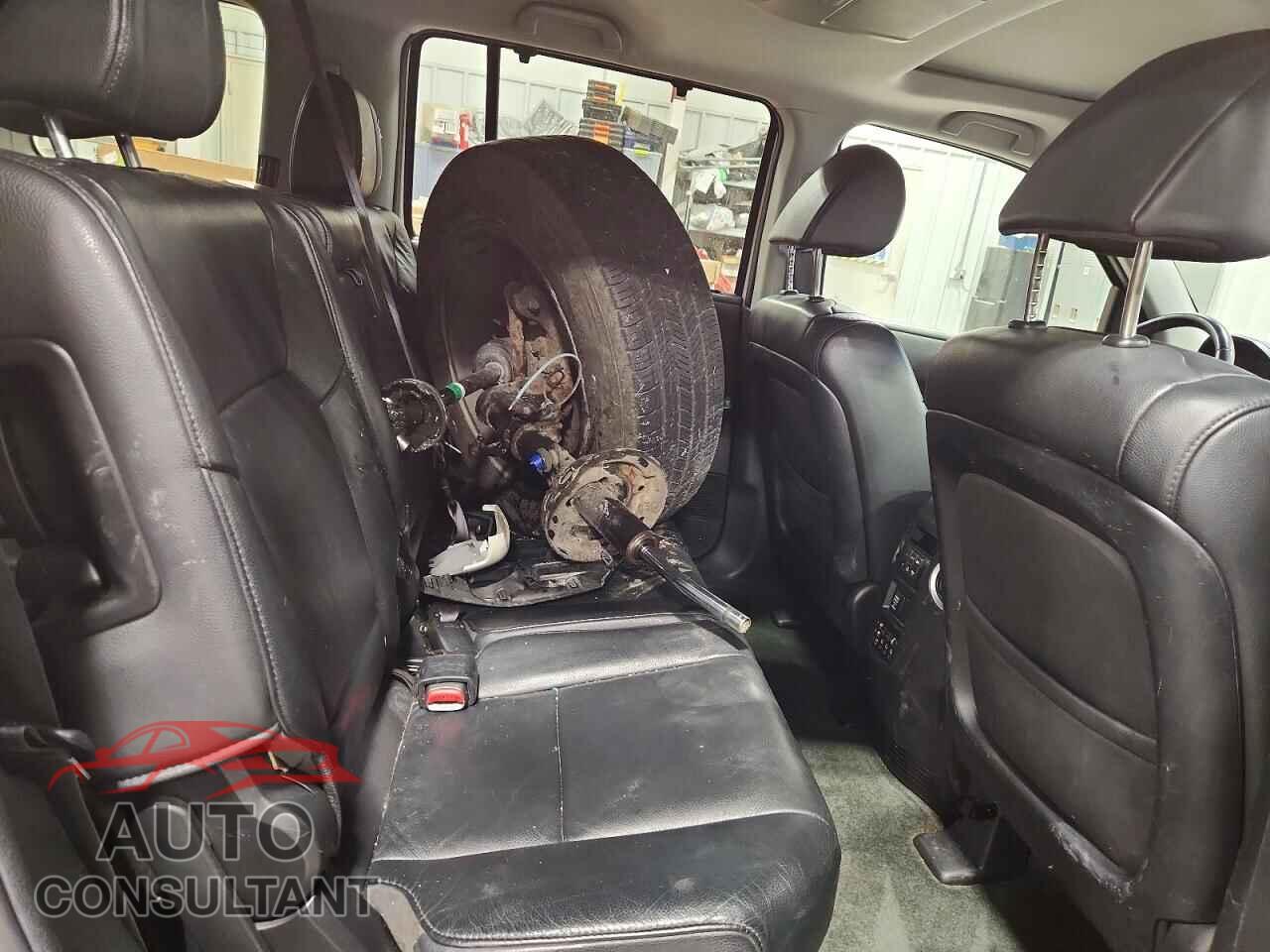 HONDA PILOT 2014 - 5FNYF4H9XEB007767