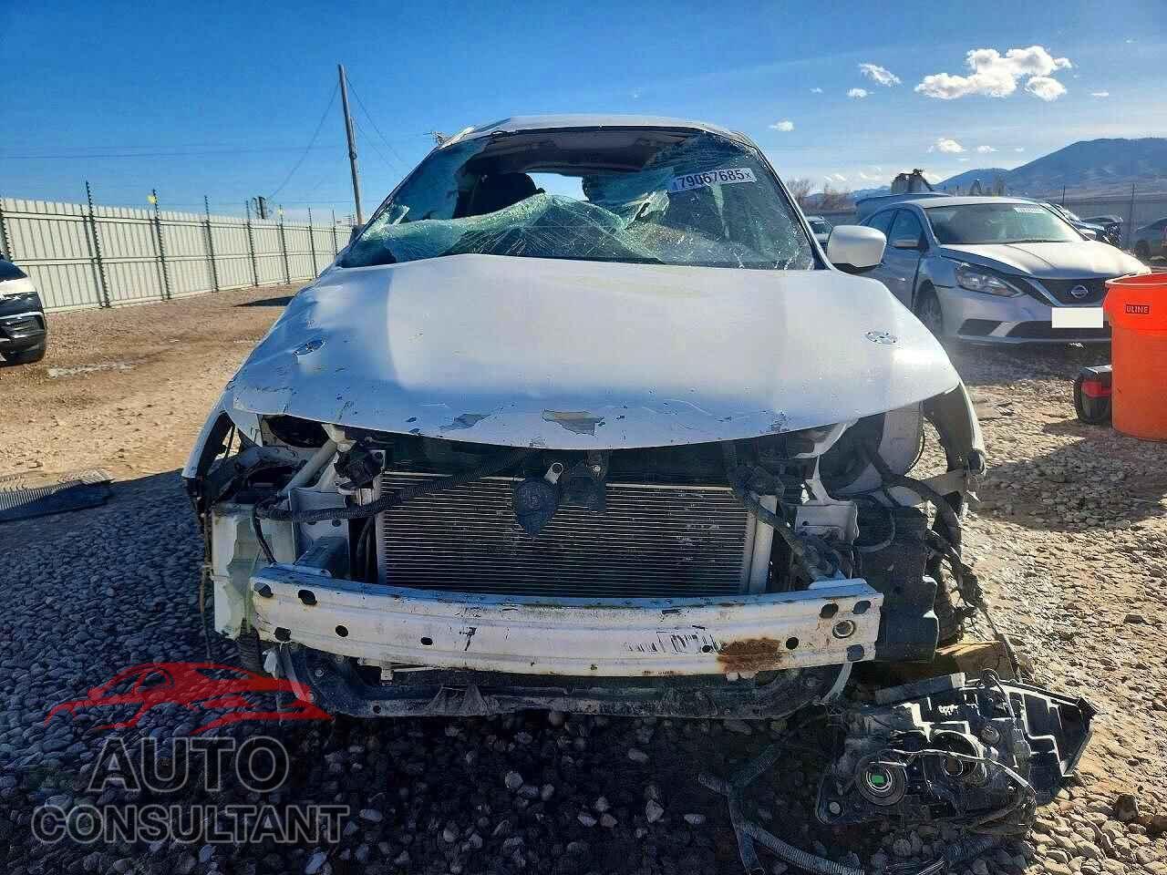 NISSAN ROGUE 2017 - KNMAT2MV4HP536157