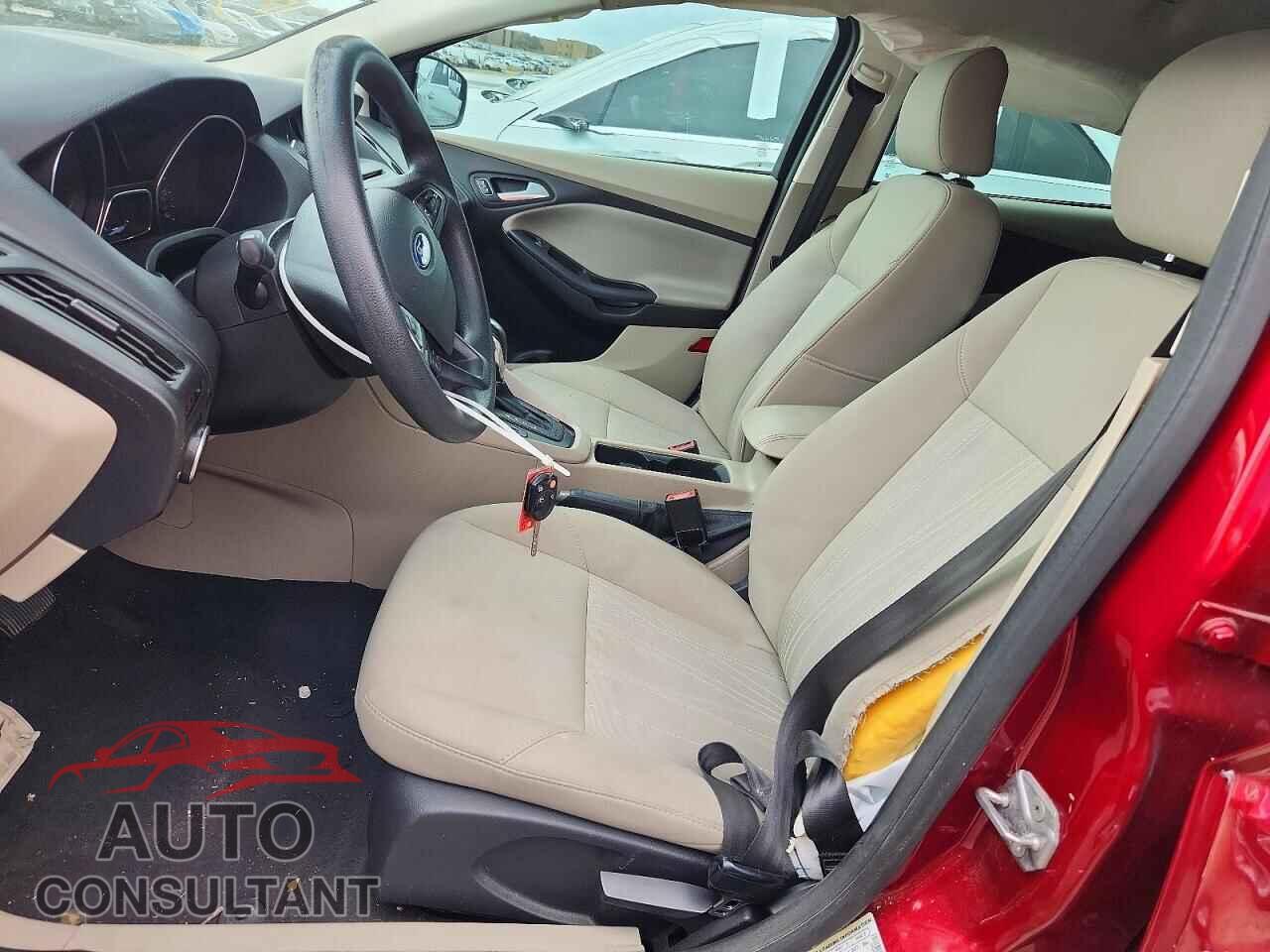 FORD FOCUS 2016 - 1FADP3K24GL252510