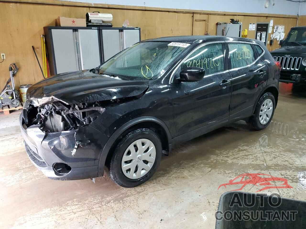 NISSAN ROGUE 2018 - JN1BJ1CR3JW289608