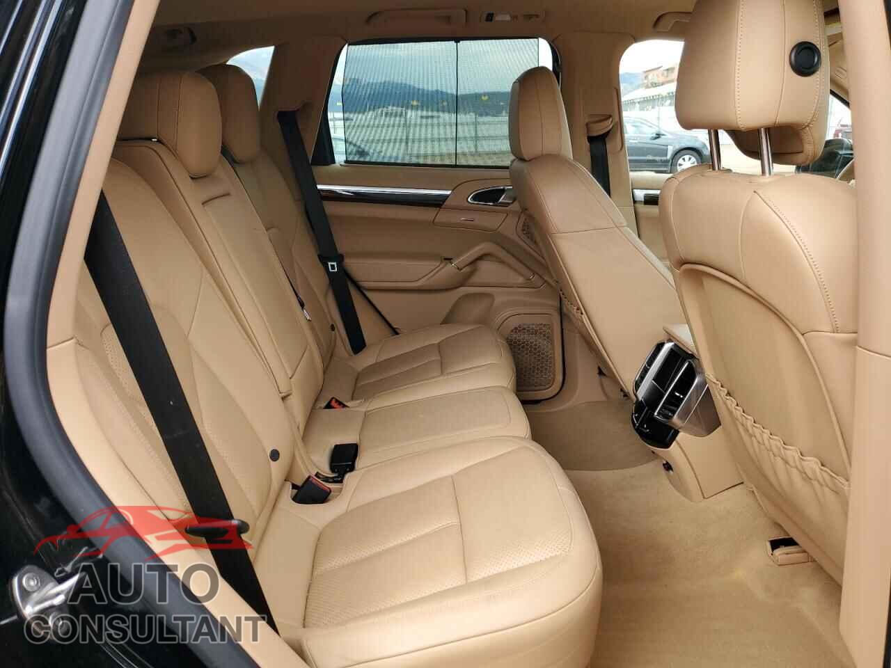 PORSCHE CAYENNE 2013 - WP1AB2A20DLA86147