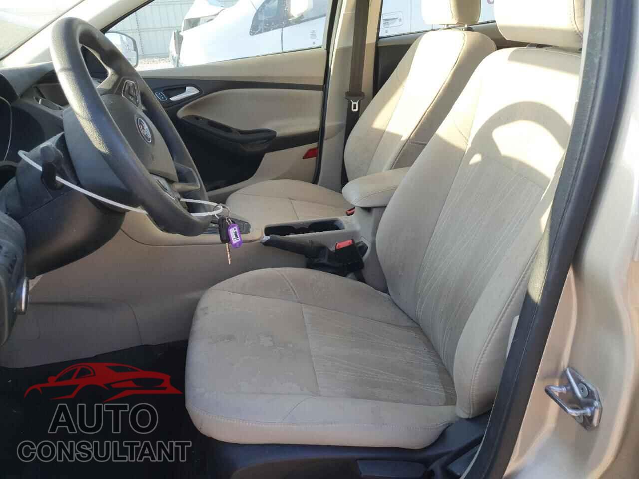 FORD FOCUS 2017 - 1FADP3F25HL230785