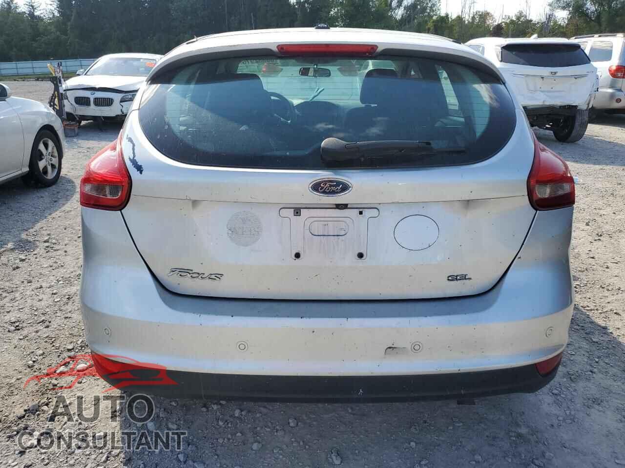 FORD FOCUS 2017 - 1FADP3M21HL264550