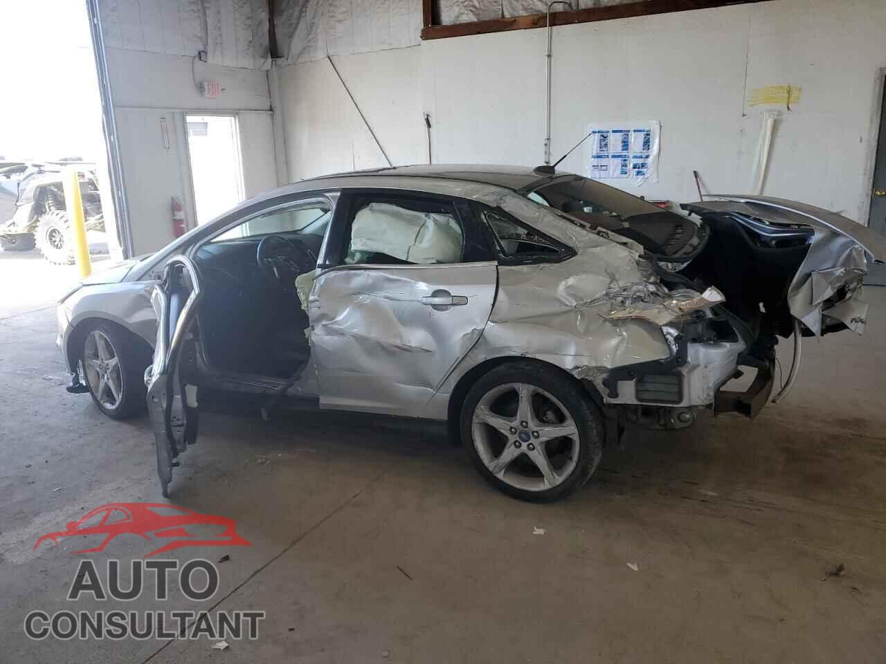 FORD FOCUS 2012 - 1FAHP3J21CL187807