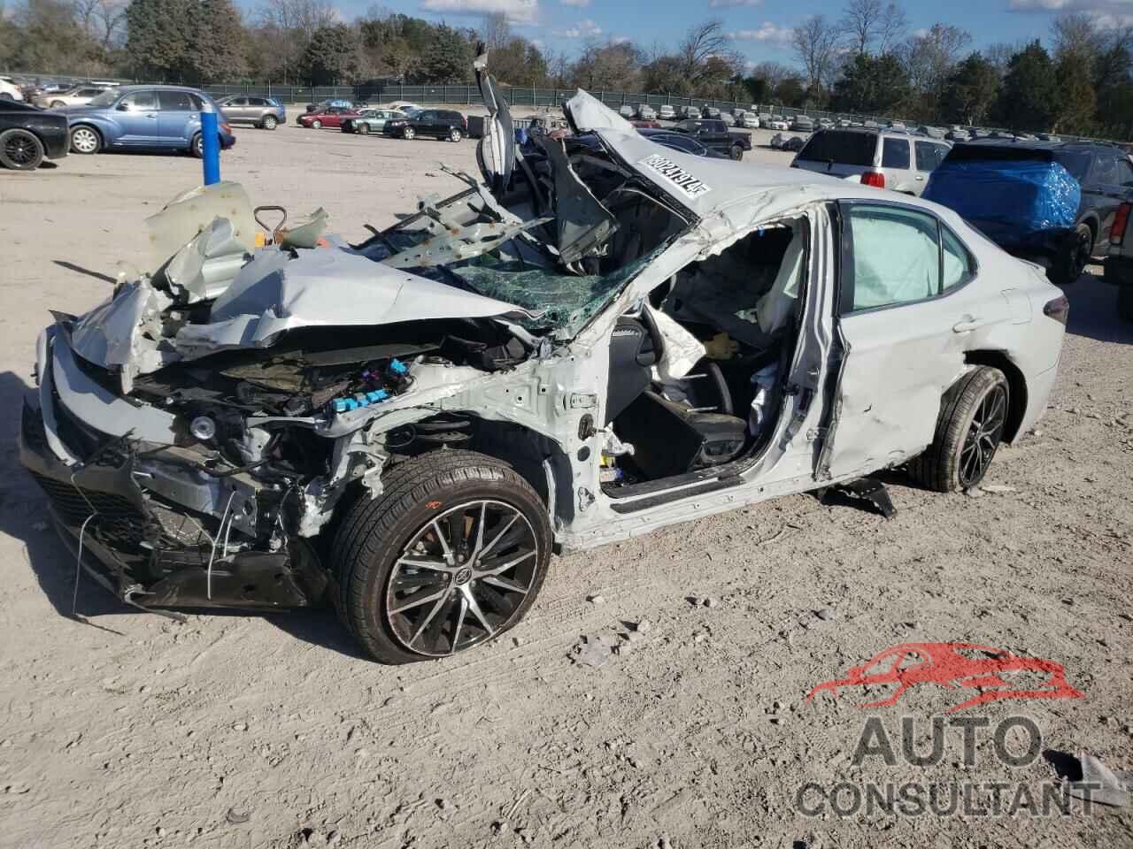 TOYOTA CAMRY 2023 - 4T1G11AK3PU175388