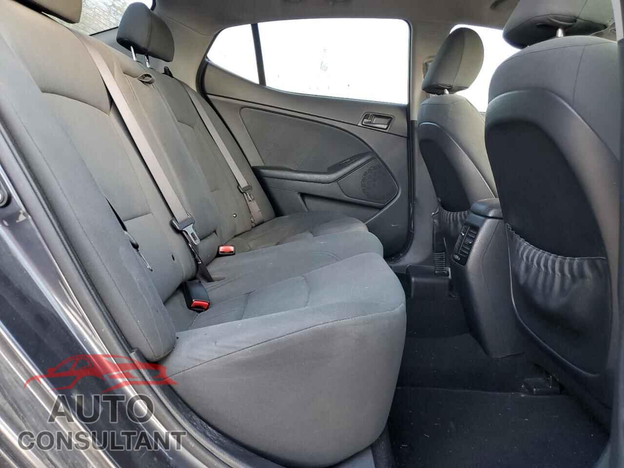 KIA OPTIMA 2015 - KNAGM4A70F5537367