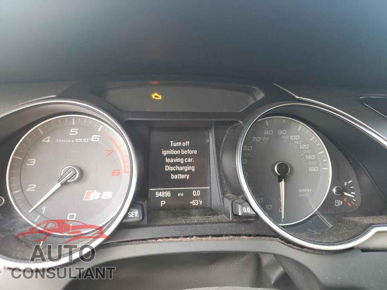 AUDI S5/RS5 2013 - WAUCGAFRXDA041205