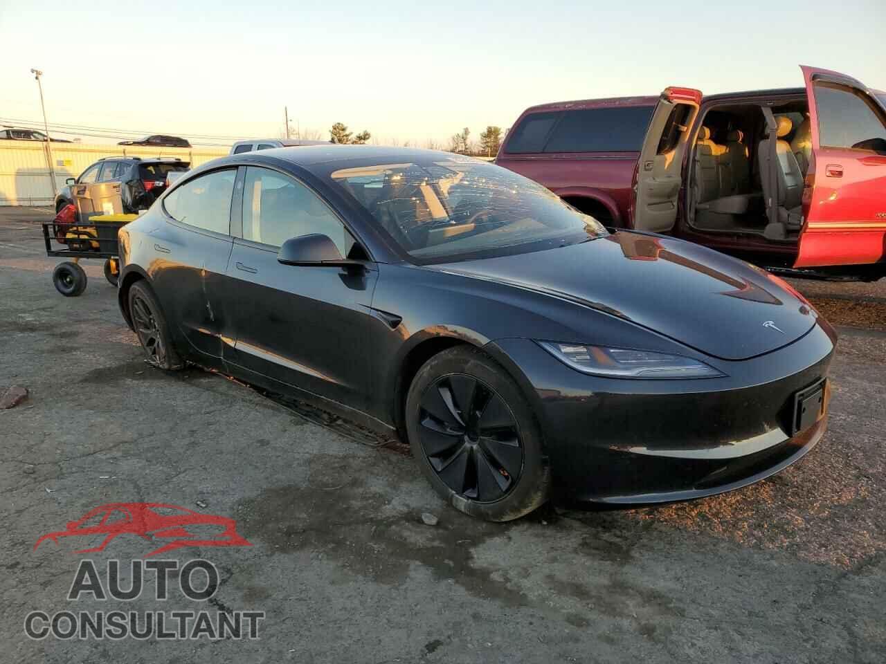 TESLA MODEL 3 2024 - 5YJ3E1EB1RF828734