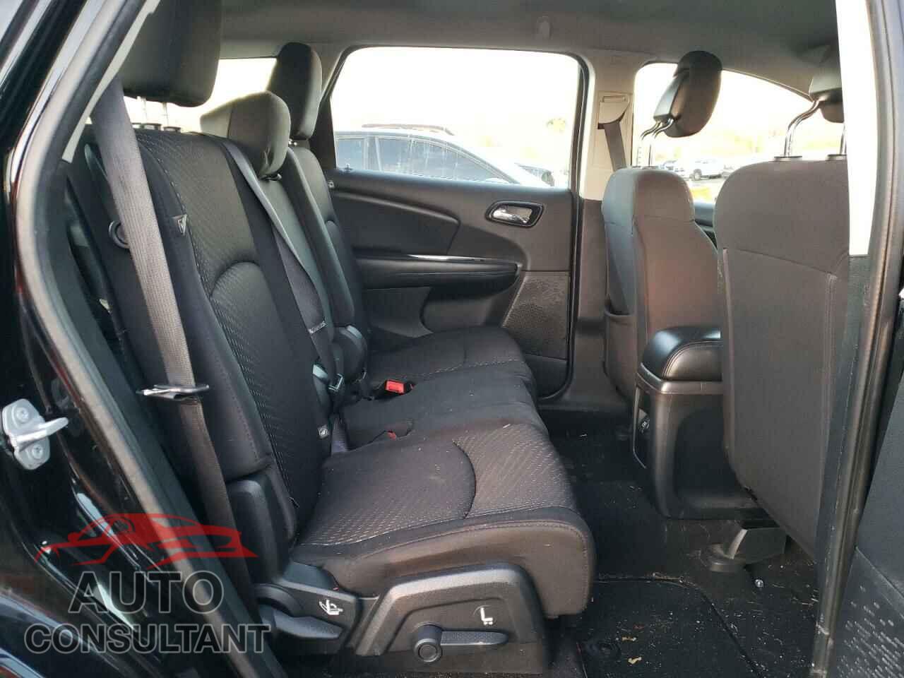DODGE JOURNEY 2015 - 3C4PDCAB4FT618552