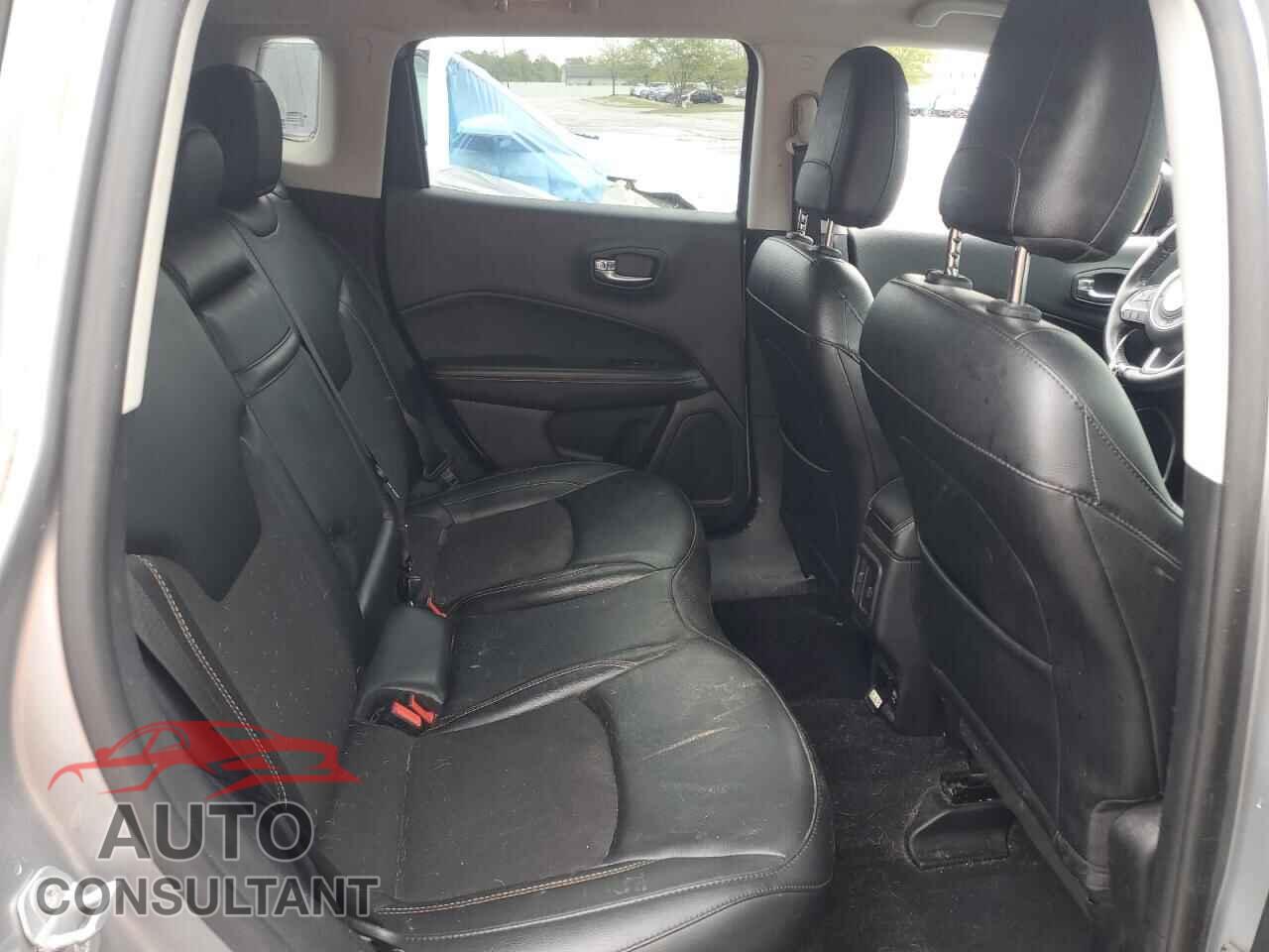 JEEP COMPASS 2019 - 3C4NJDBB7KT597114
