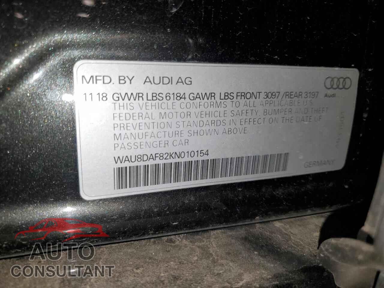 AUDI A8 2019 - WAU8DAF82KN010154