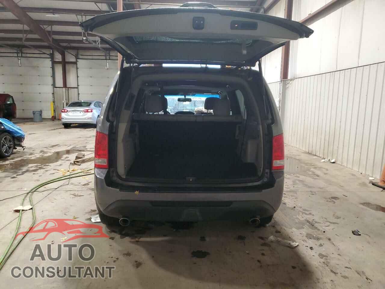 HONDA PILOT 2014 - 5FNYF4H56EB040911