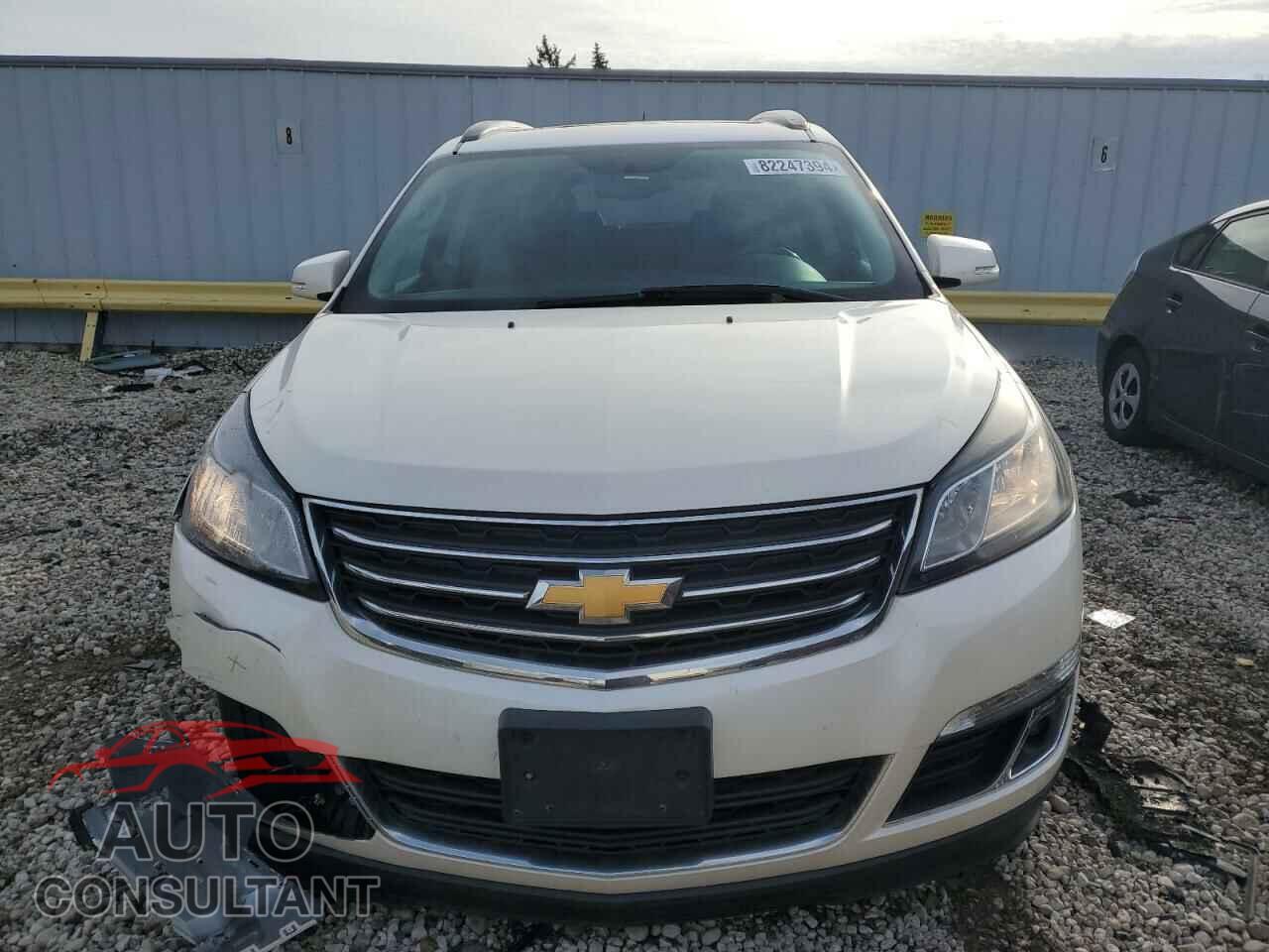 CHEVROLET TRAVERSE 2015 - 1GNKVHKD3FJ257592