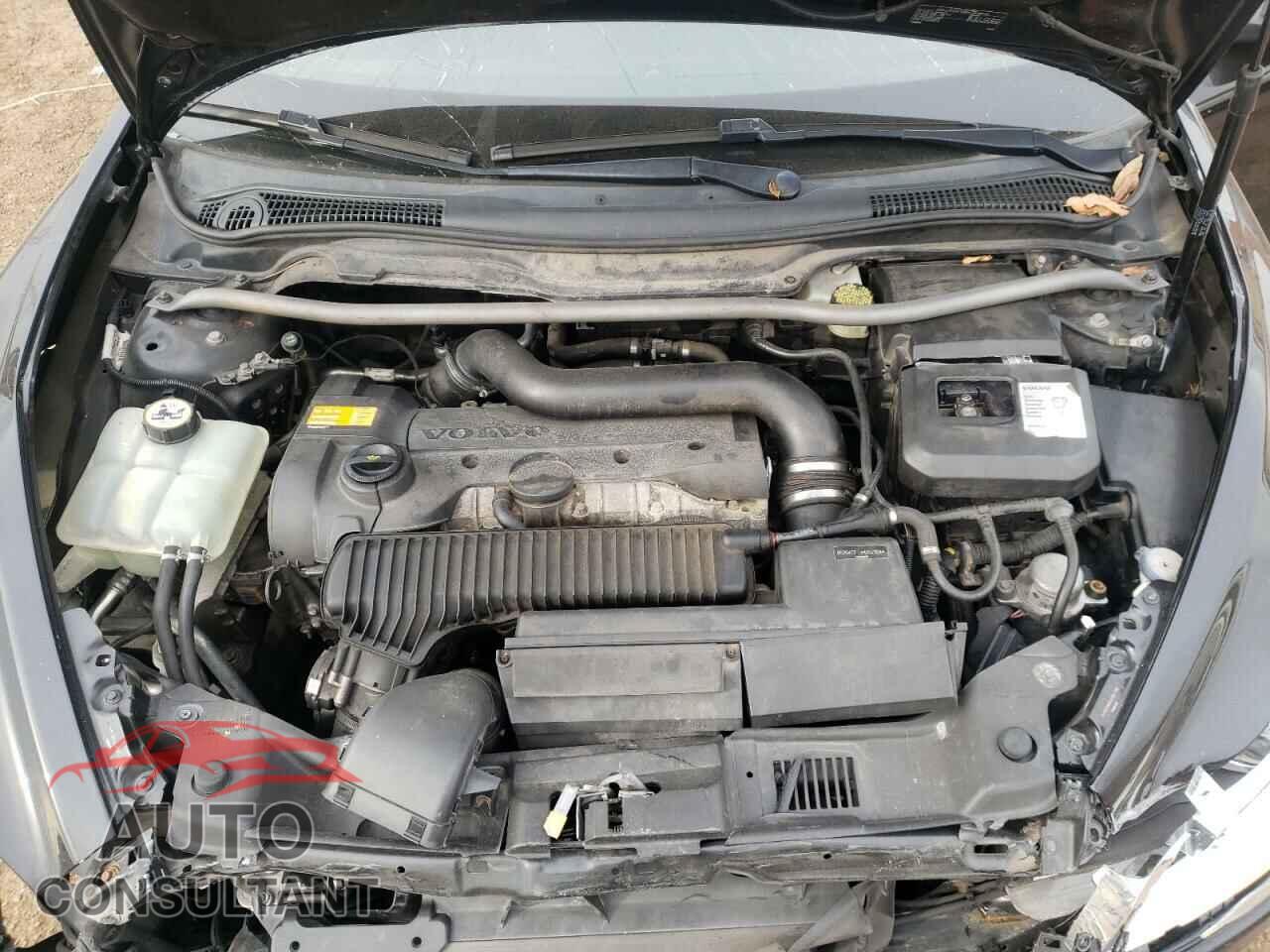 VOLVO C30 2012 - YV1672MK6C2281155