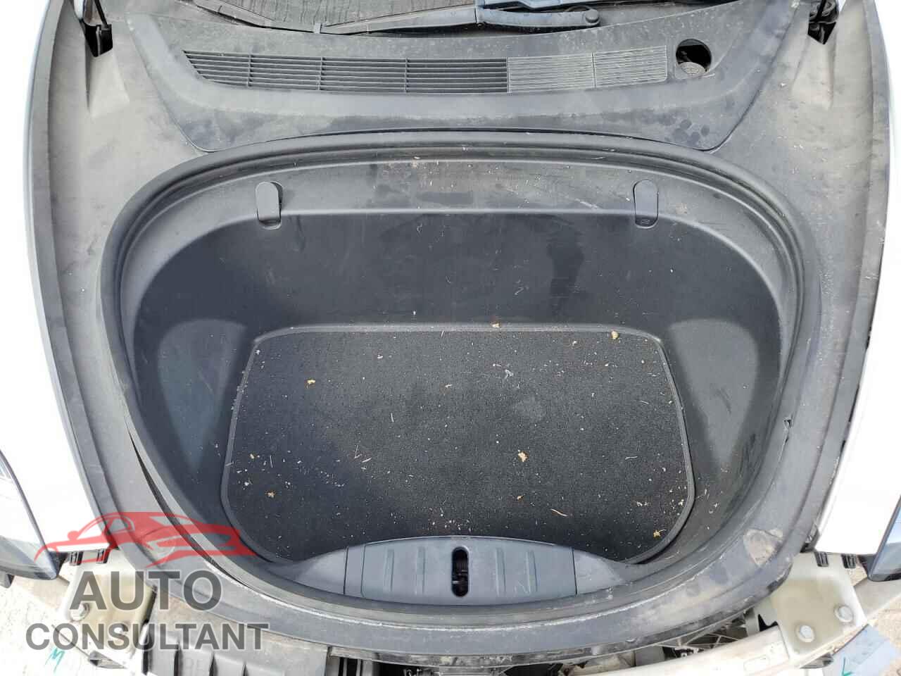TESLA MODEL 3 2018 - 5YJ3E1EB5JF101178