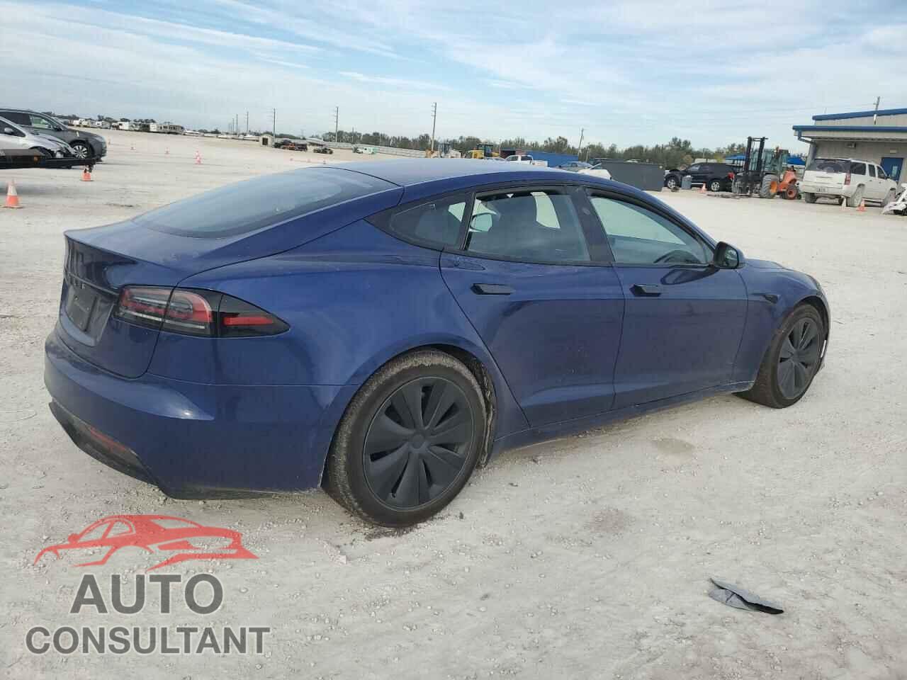 TESLA MODEL S 2023 - 5YJSA1E5XPF521707