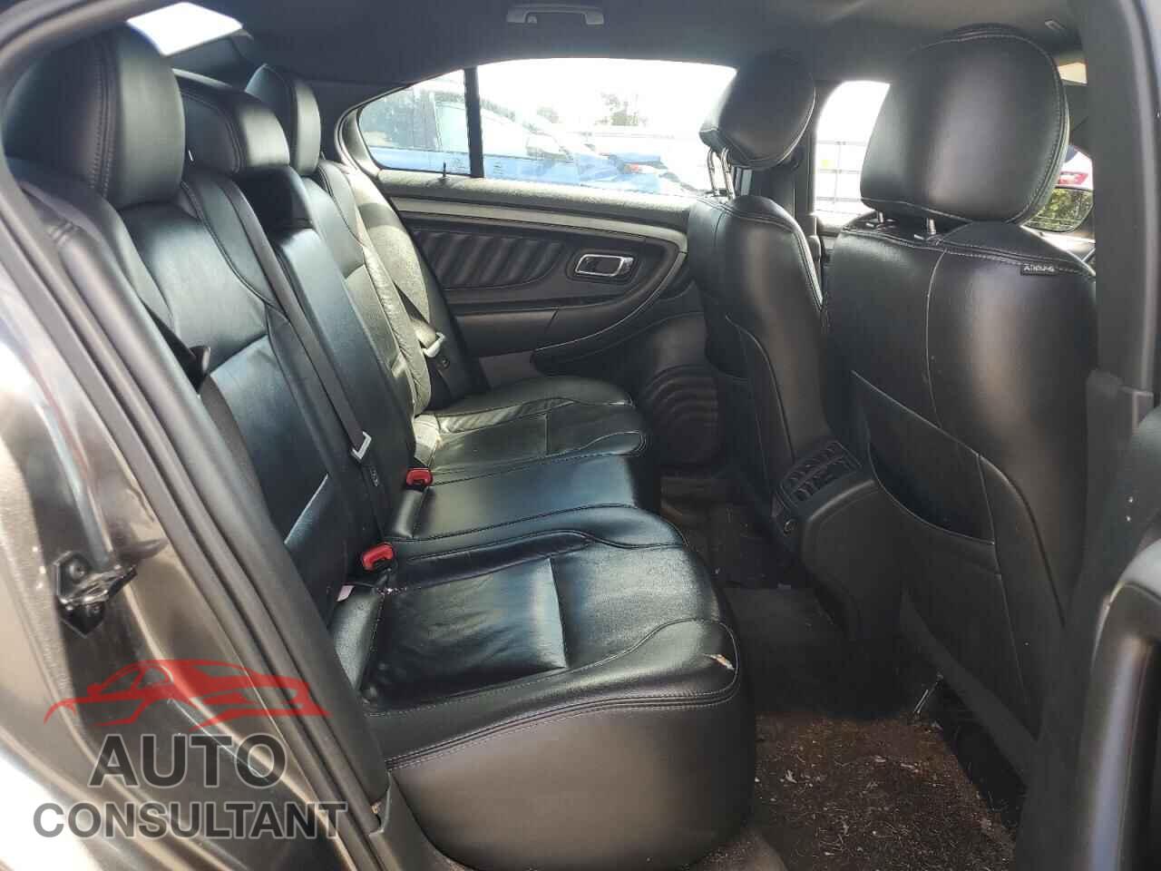 FORD TAURUS 2015 - 1FAHP2E85FG189596