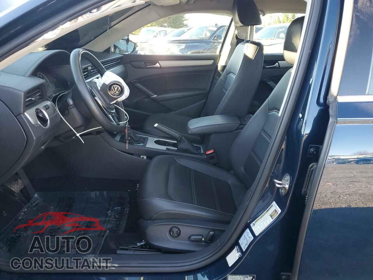 VOLKSWAGEN PASSAT 2021 - 1VWSA7A31MC006477