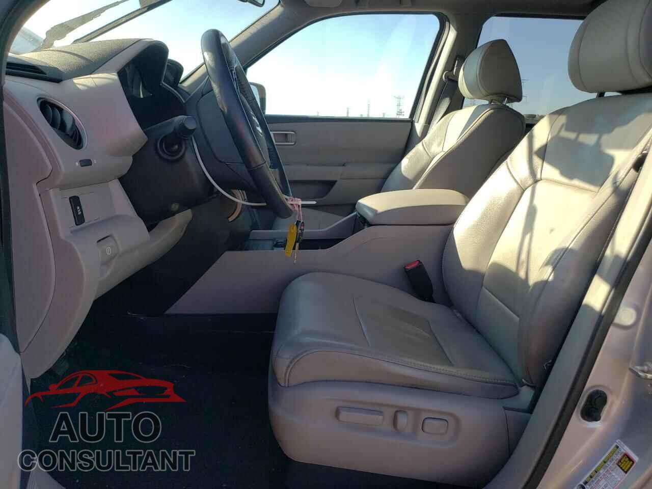 HONDA PILOT 2014 - 5FNYF4H55EB045890
